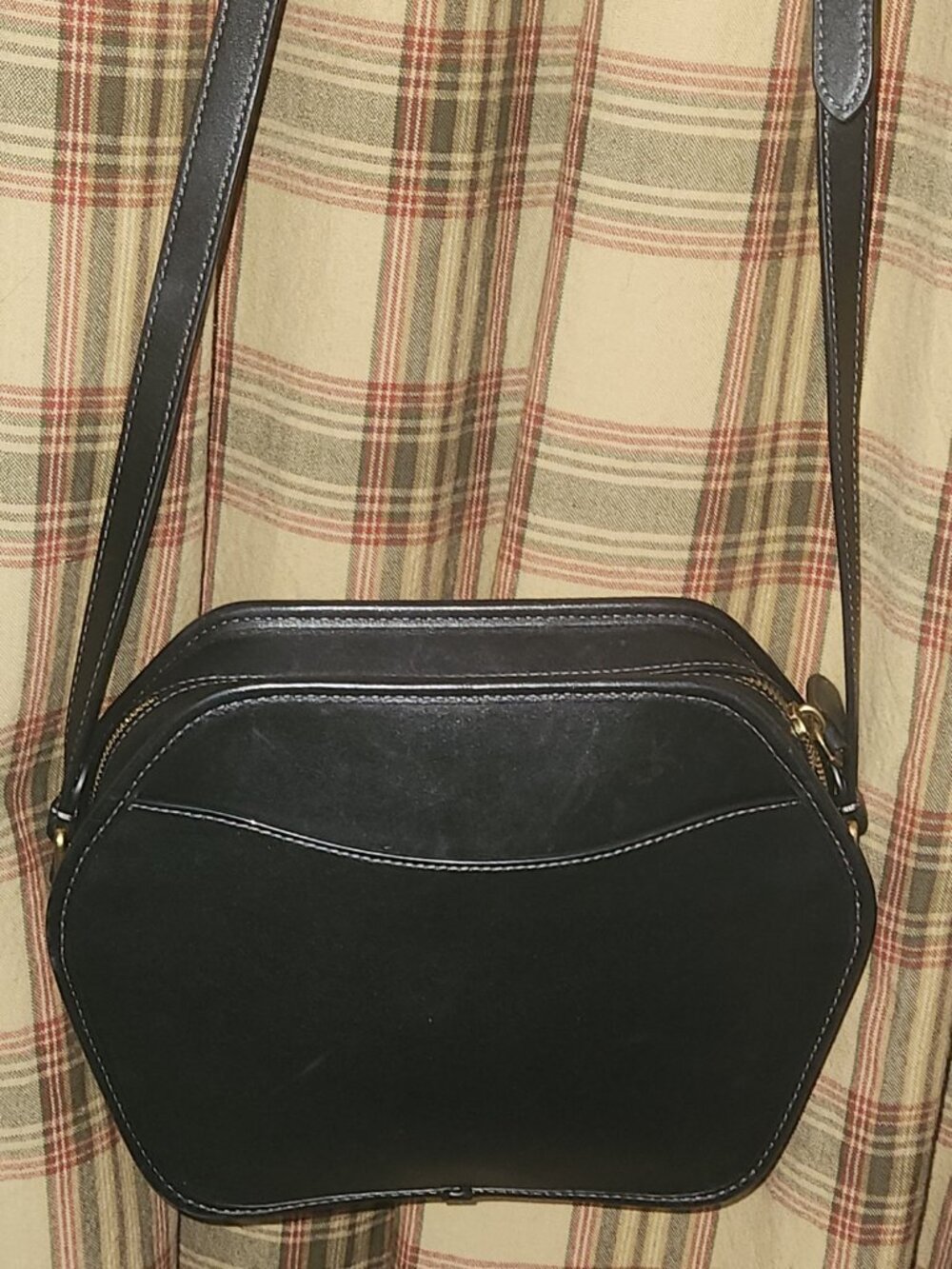 Coach Black Glove Tanned Leather Geometric Zip Crossbody Adjustable Strap - Picture 5 of 7